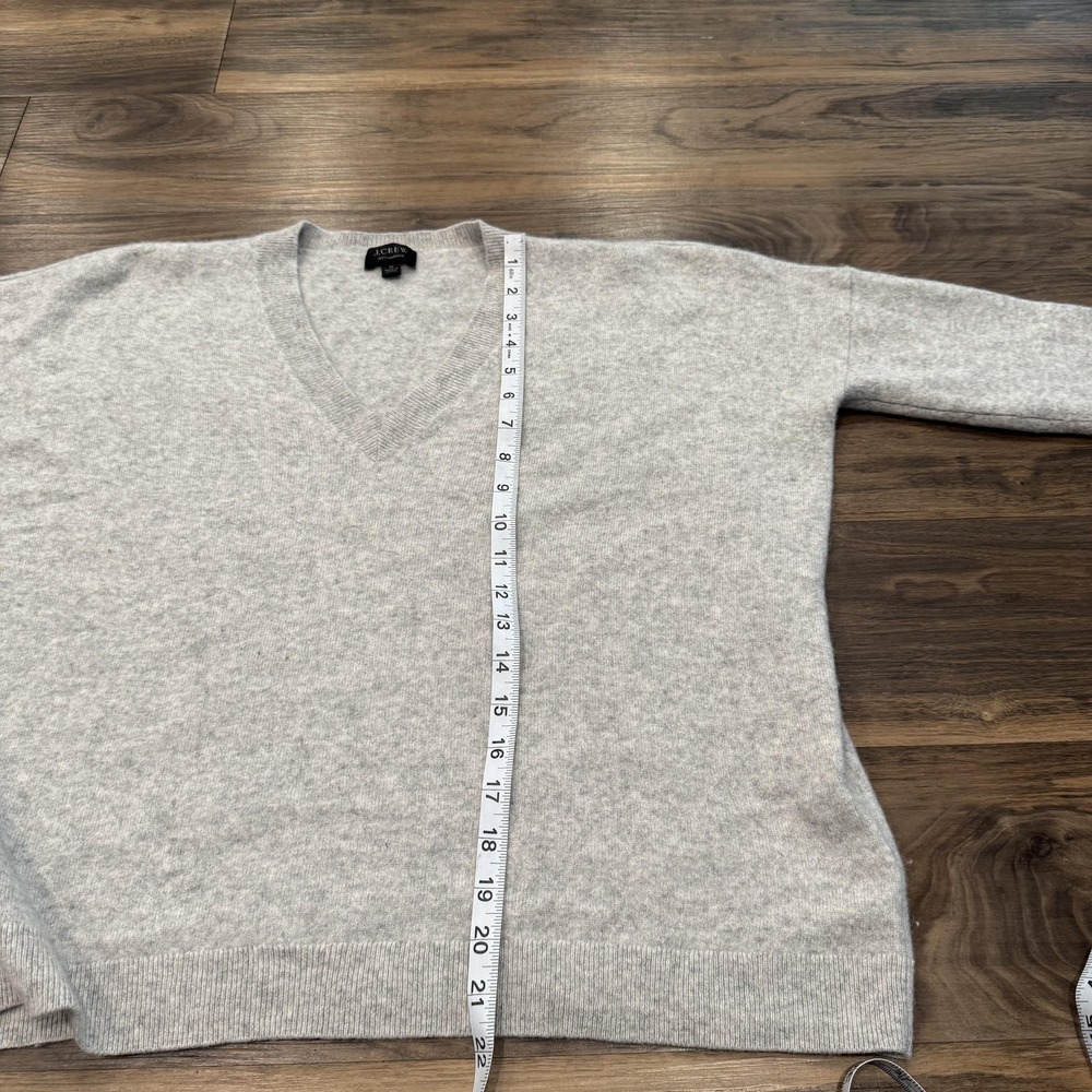 J.Crew Cashmere Sweater Womens M Gray 100% Cashmere V Neck Knit Pullover - Picture 6 of 6